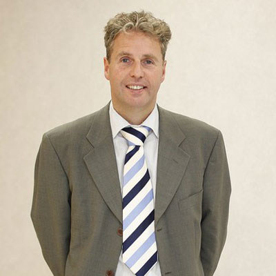 AF_2.1-Prof.-BARNES_resize_v3