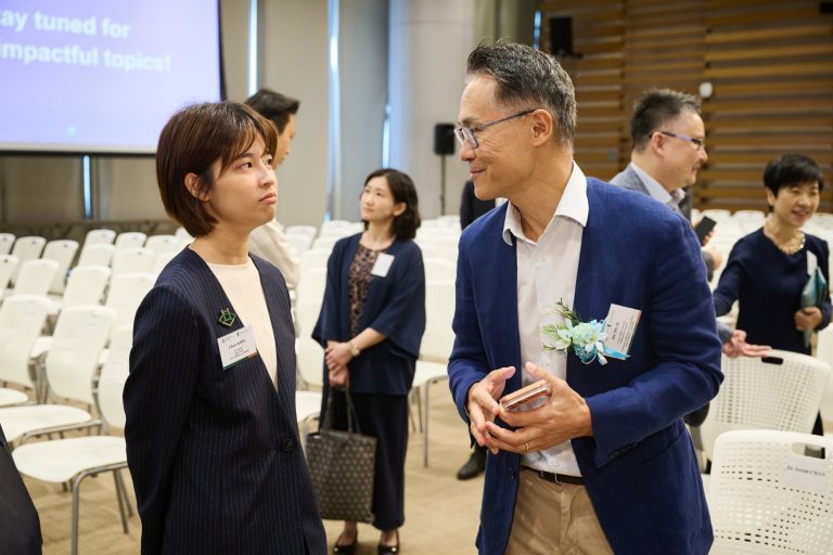 Picture3_Interaction